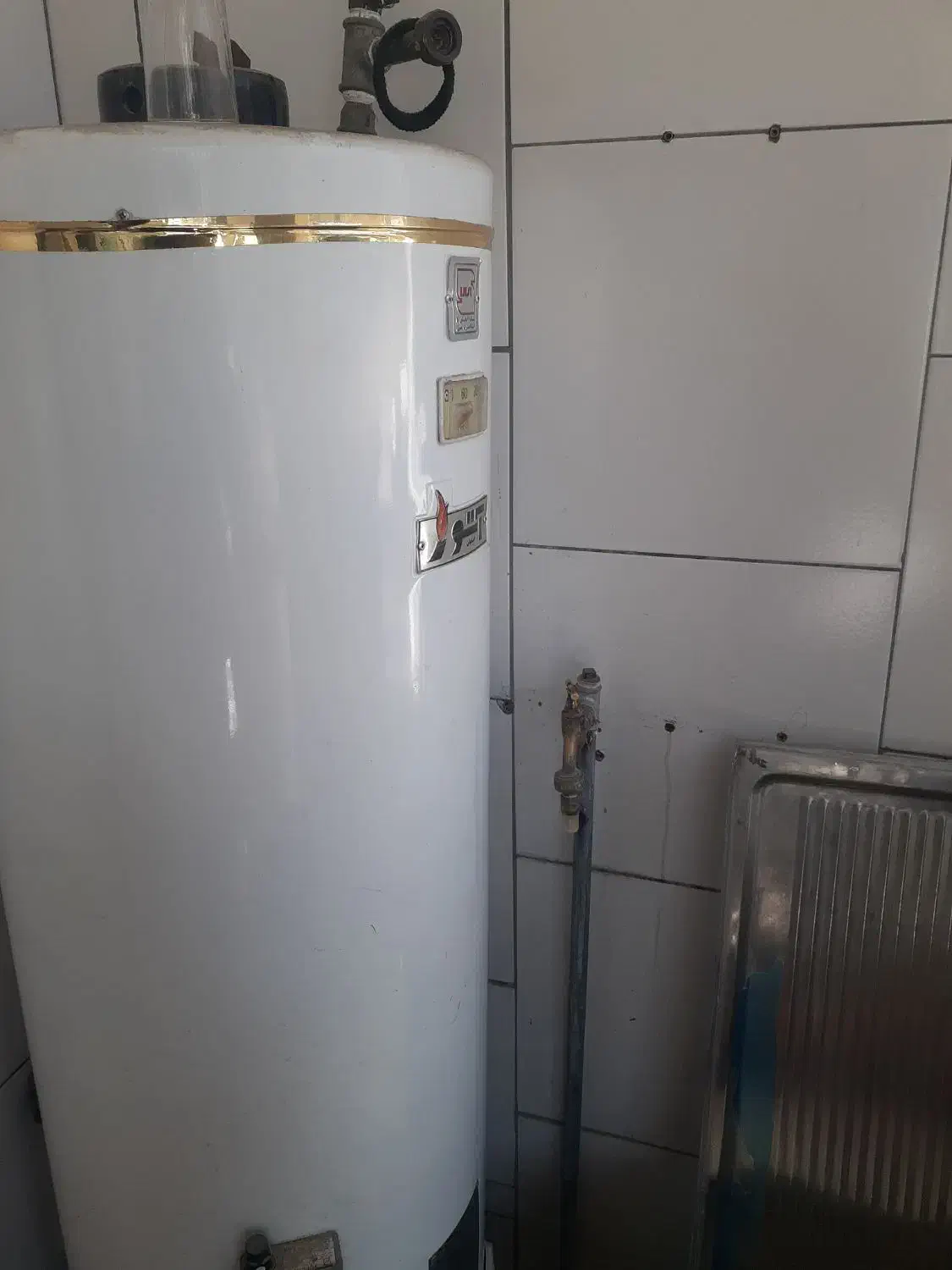 آبگرمکن مخزنی اتور وانواع ابگرمکن|آبگرمکن، پکیج، شوفاژ|بروجن, |دیوار