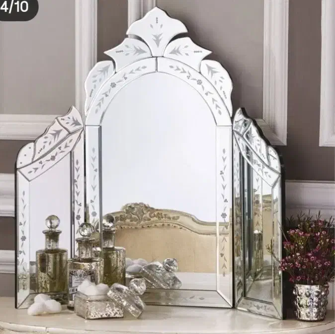 ونیزی سه لت|آینه|قوچان, |دیوار