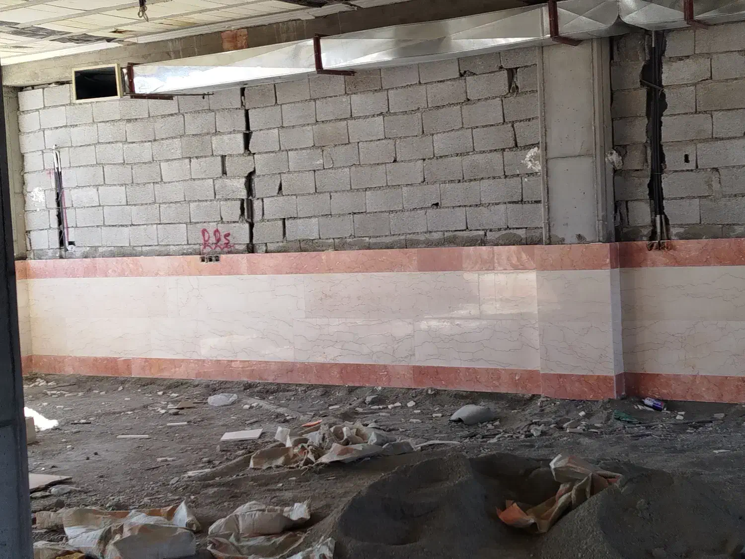 بنای و سنگ کاری آجر نسوز|خدمات پیشه و مهارت|بوشهر, |دیوار