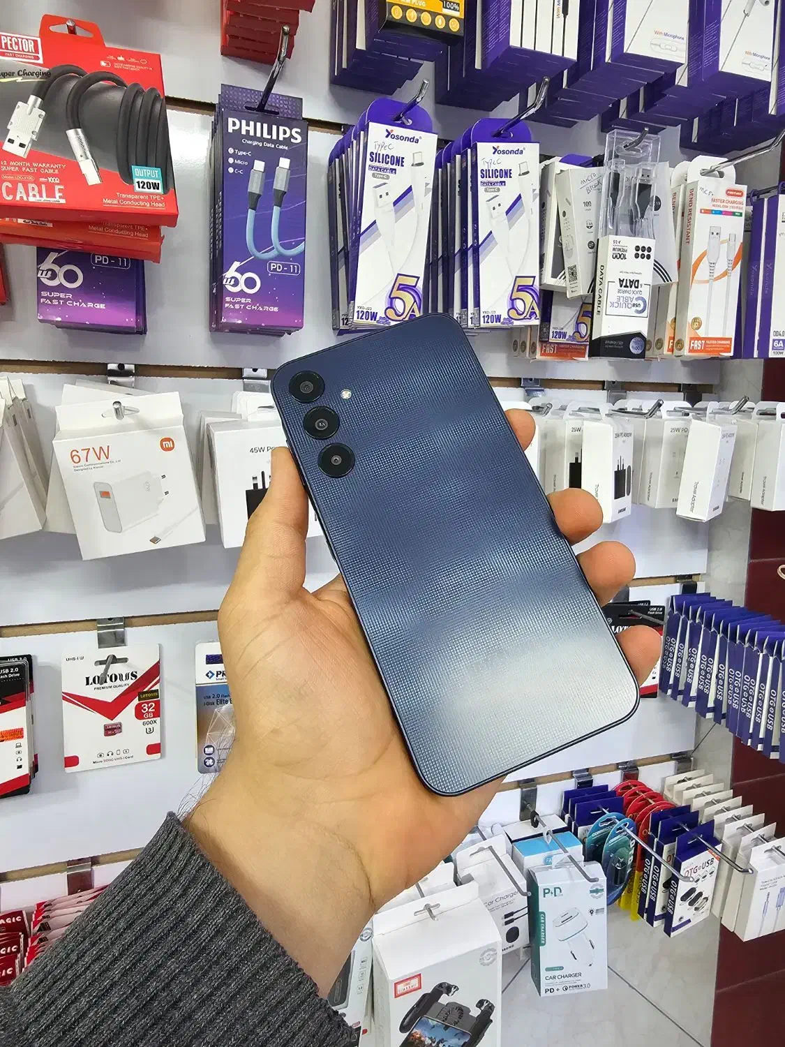 گوشی A25 سامسونگ|موبایل|شاهینشهر, گزبرخوار|دیوار