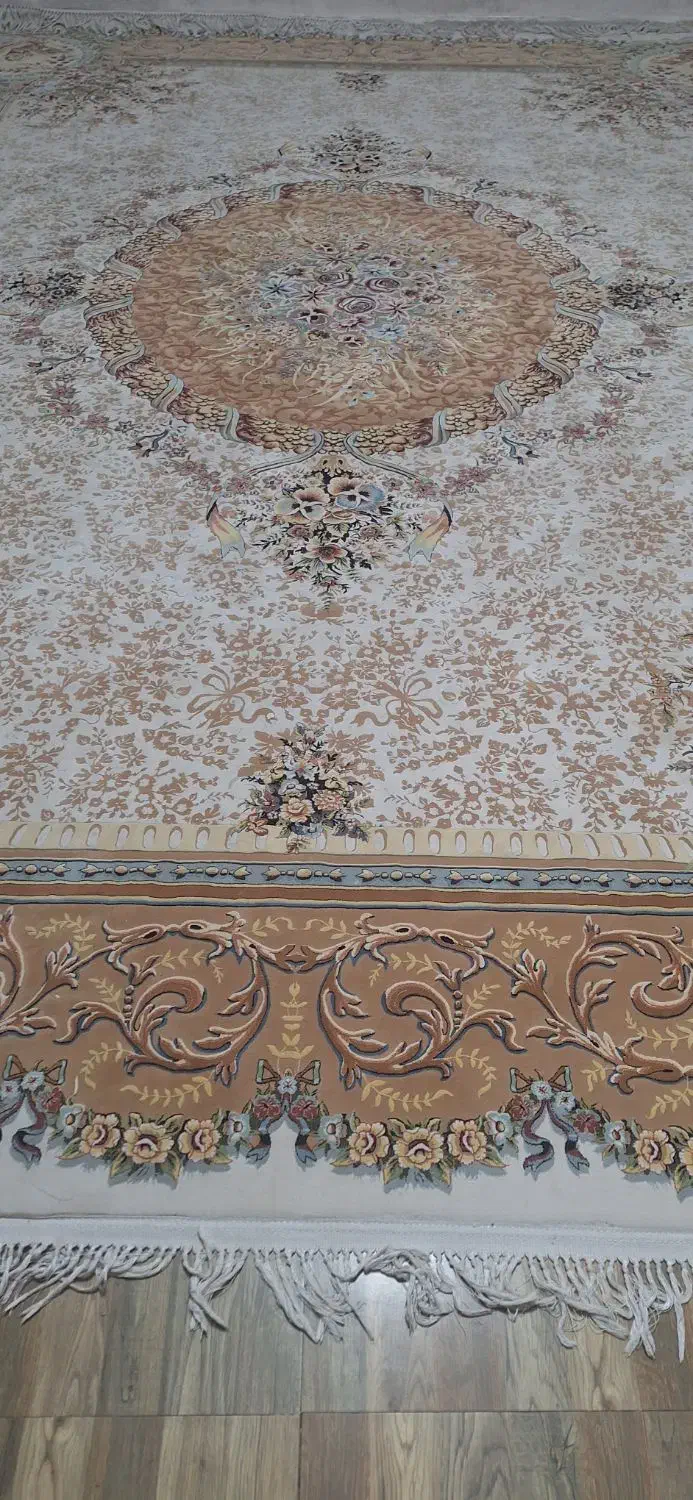 فرش|فرش|فردیس, فردیس|دیوار