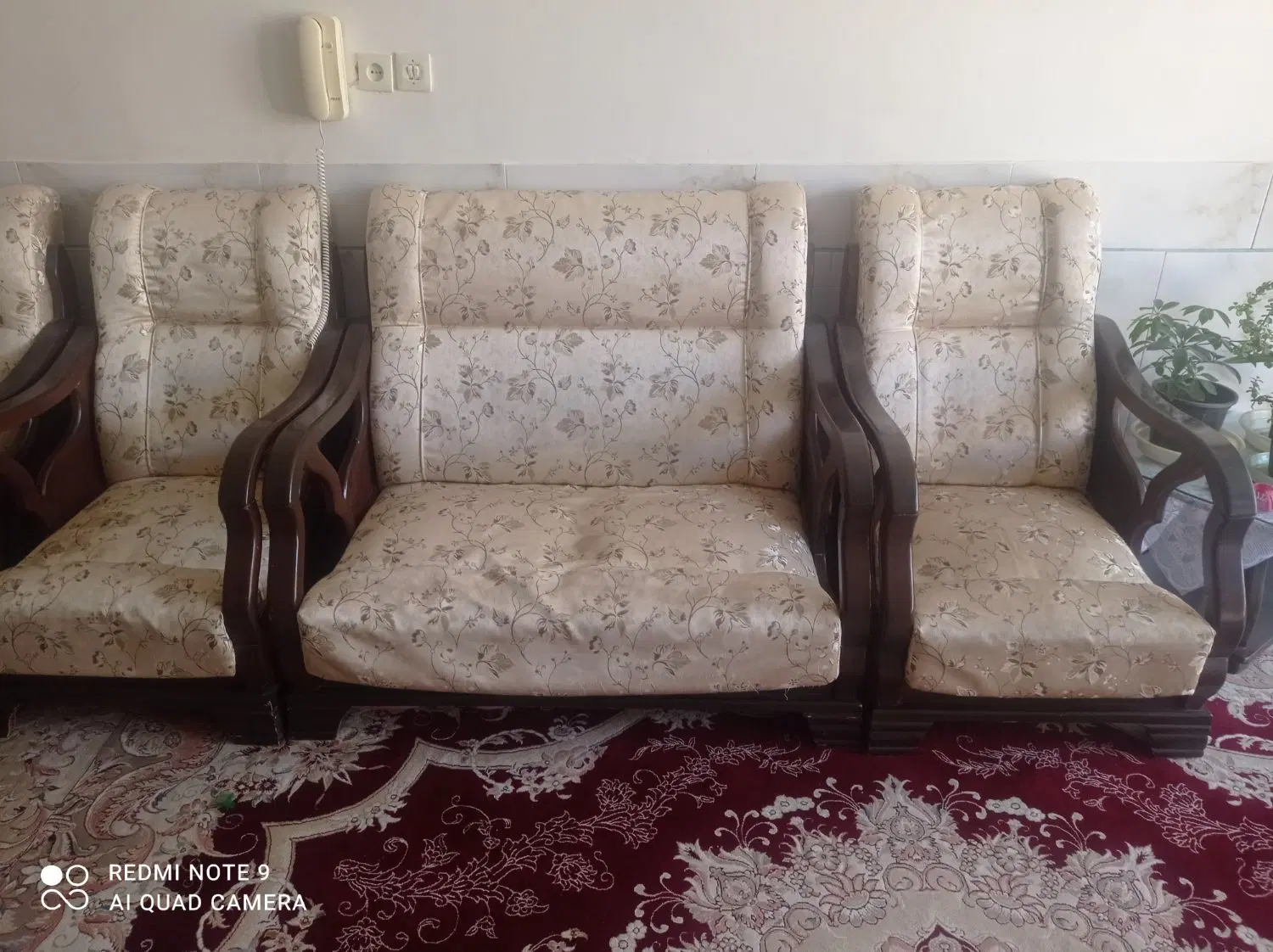 مبل|مبلمان خانگی و میز عسلی|نائین, |دیوار