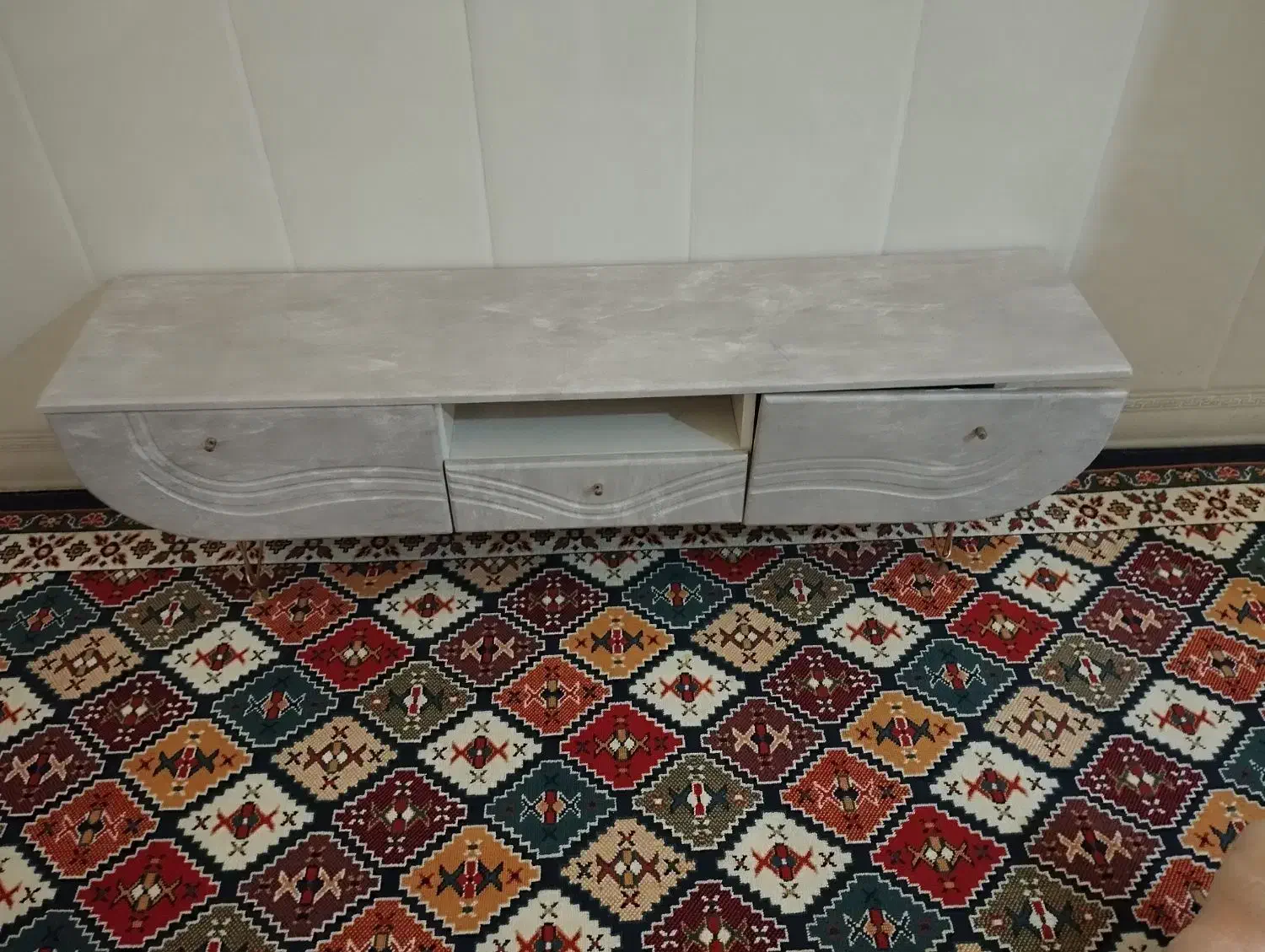 میز تلویوزن|میز تلویزیون|قم, در بهشت|دیوار