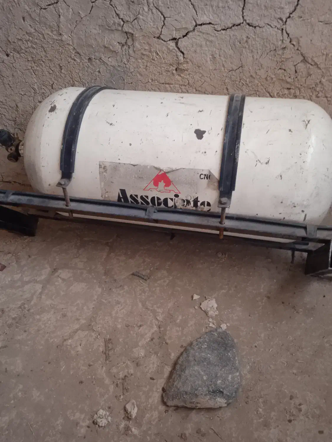 کپسول گاز پرادی|قطعات یدکی و لوازم جانبی|شاخنات, |دیوار