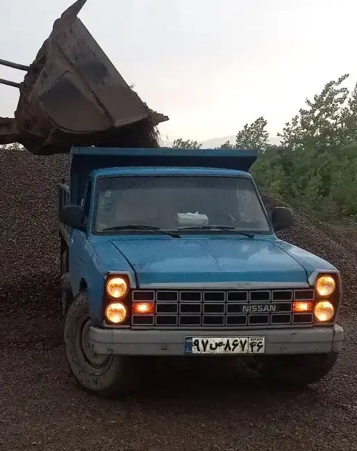 حمل شن وماسه ونوخاله وخاک باغچه عالی|خدمات حمل و نقل|رشت, بلوار گیلان|دیوار