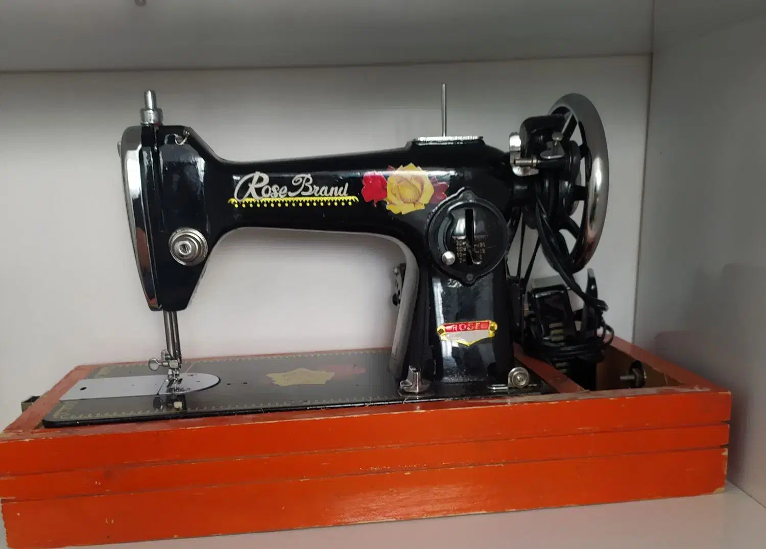 چرخ خیاطی|چرخ خیاطی و ریسندگی|سنندج, |دیوار