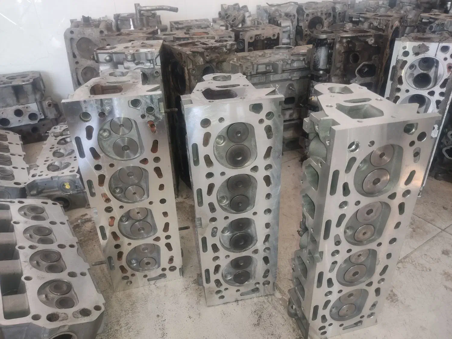 سرسیلندر|قطعات یدکی و لوازم جانبی|نیشابور, باغ نو|دیوار