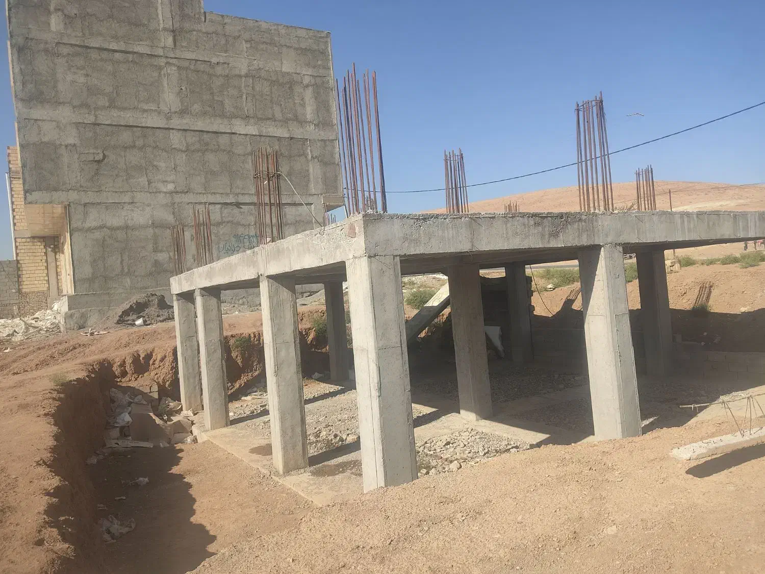 زمین مسکونی تجاری بر جاده اصلی سبیز آماده ساخت|فروش زمین و ملک کلنگی|میانه, |دیوار