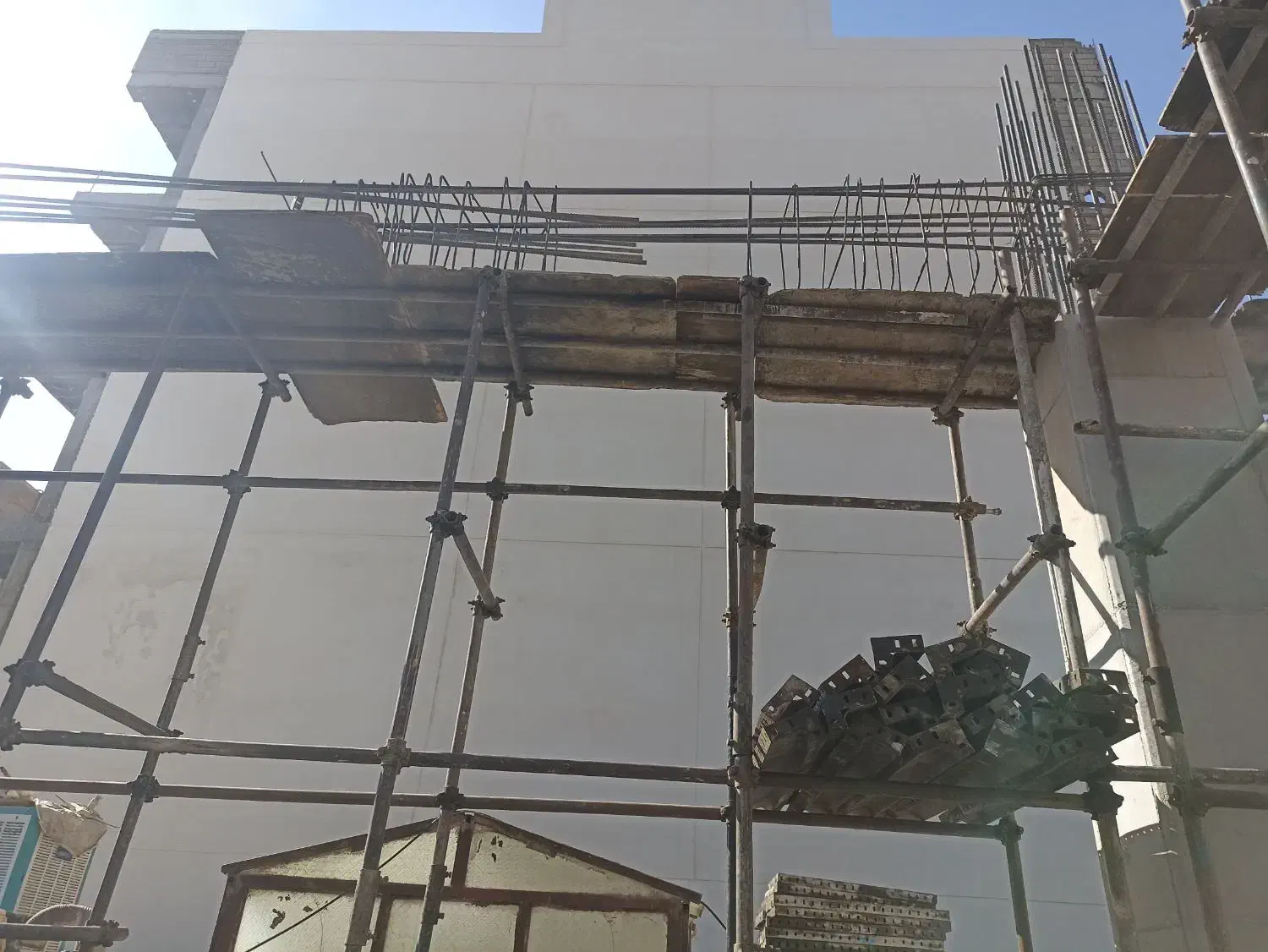 جذب نیروی آرماتوربندی|استخدام معماری، عمران و ساختمانی|کرج, عظیمیه|دیوار