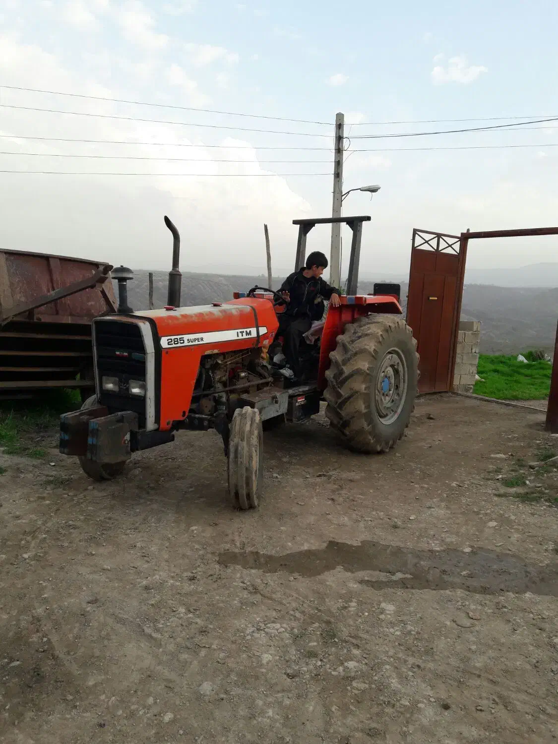 تراکتور 285 مدل85 تمام فابریک|خودرو سنگین|گهواره, |دیوار