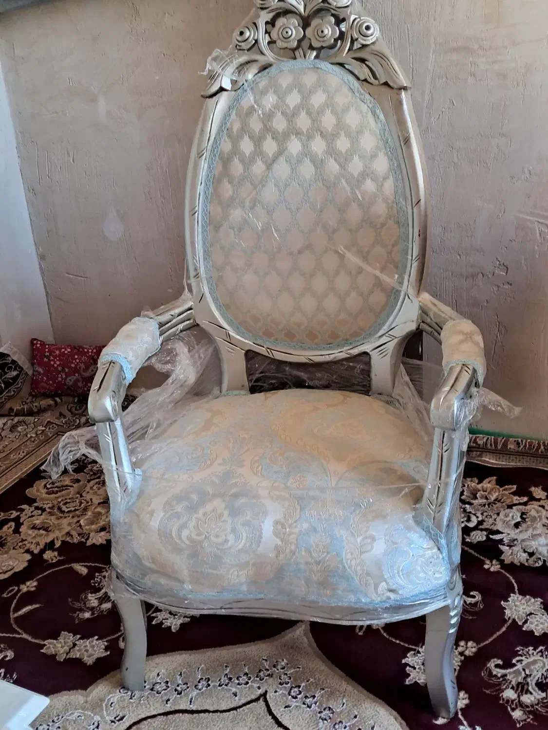 مبل فرحی 9 نفره همراه 3 تا جلو مبلی|مبلمان خانگی و میز عسلی|اهر, |دیوار