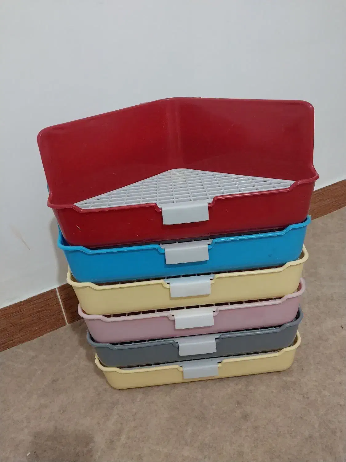 ظرف دستشویی خرگوش قفس بزرگ یونجه ناخنگیرسگ وخرگوش|لوازم جانبی حیوانات|شیراز, کوشک میدان|دیوار