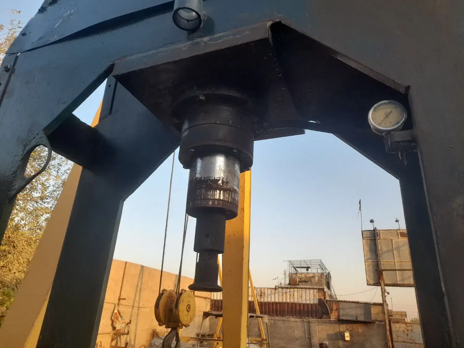 پرس سنگین ورق آلیاژی 150تن|ماشینآلات صنعتی|اسلامشهر, ملکآباد|دیوار