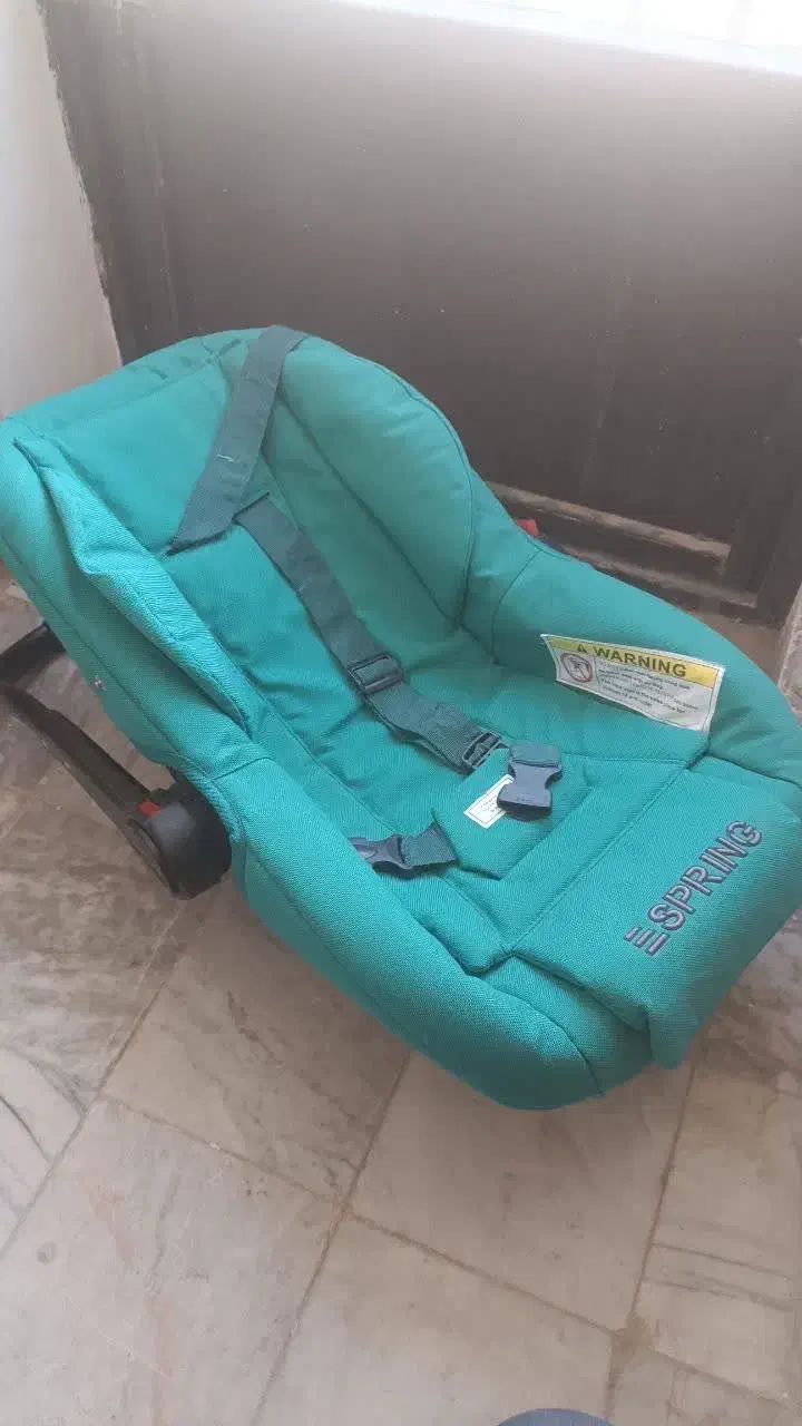 کریر و کالسکه ست|کالسکه و لوازم جانبی|اصفهان, کوی شهید کشوری|دیوار