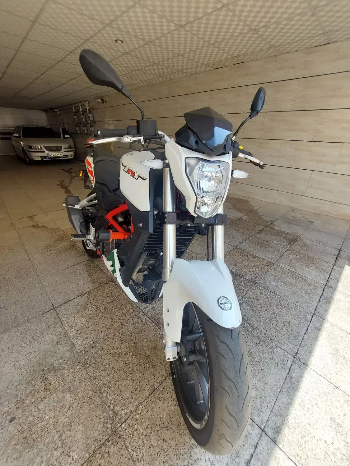 بنلی ۲۵۰ تک در حد خشک ۹۸|موتورسیکلت|شیراز, شهرک ولیعصر|دیوار