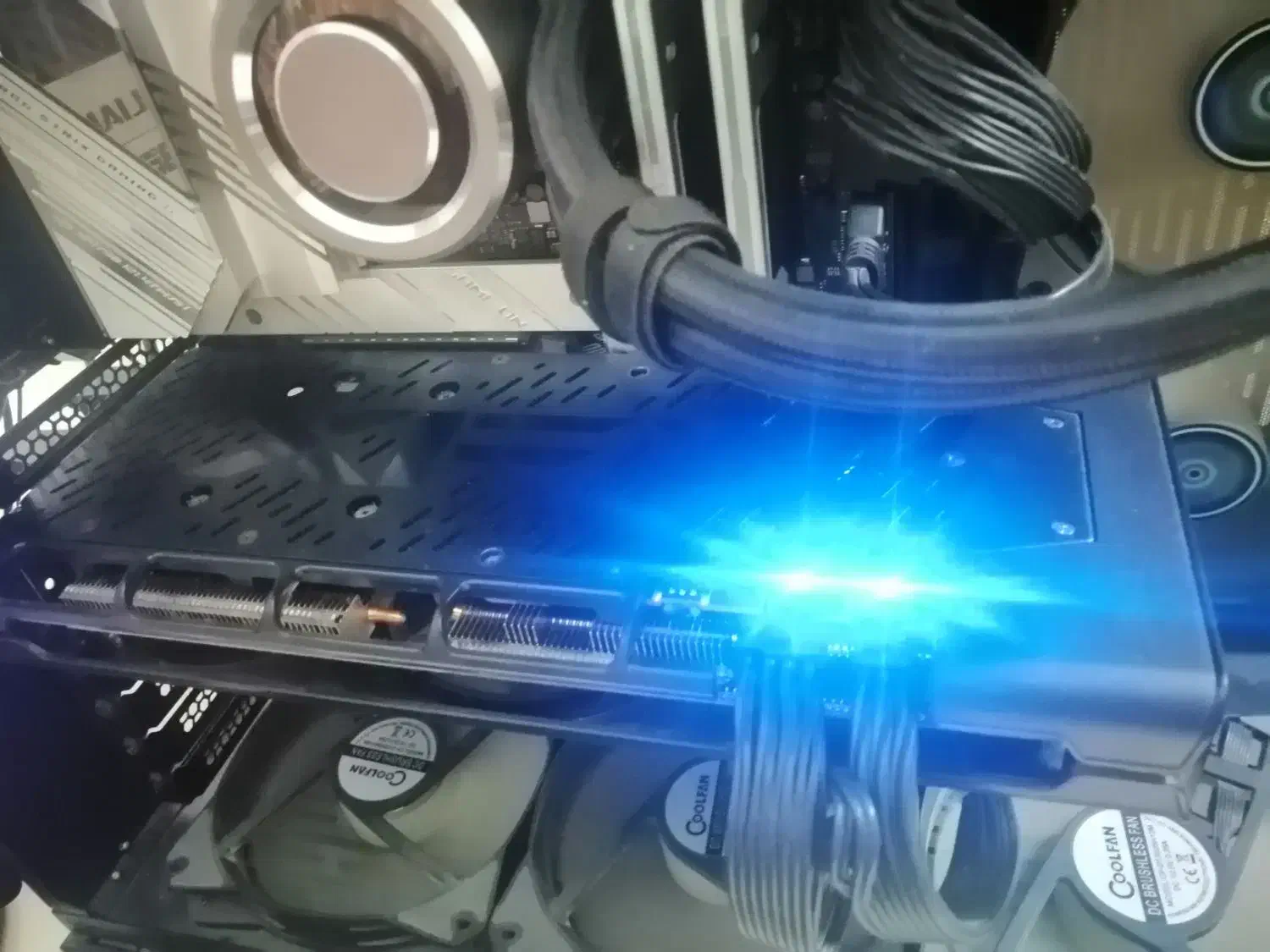 5700xt|قطعات و لوازم جانبی رایانه|قشم, |دیوار