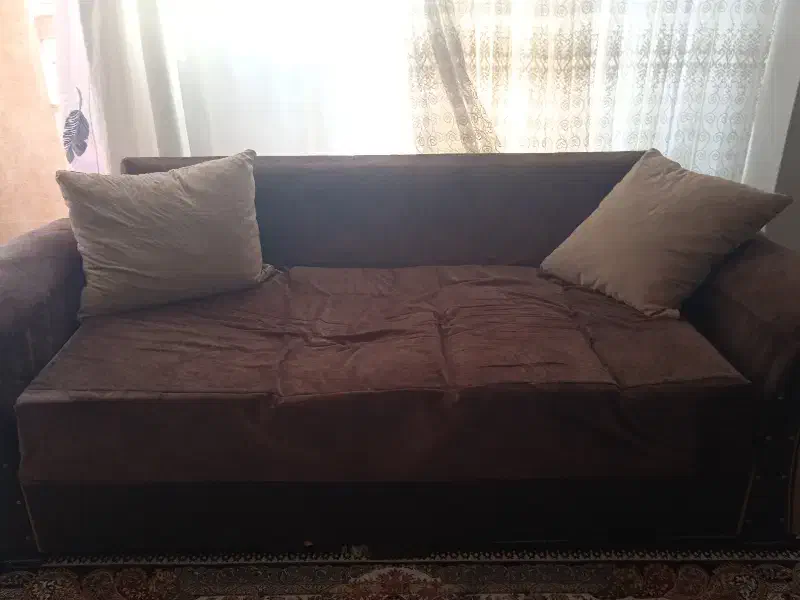 یک دست مبل تخت شو با دو عدد تشک|مبلمان خانگی و میز عسلی|آستارا, |دیوار