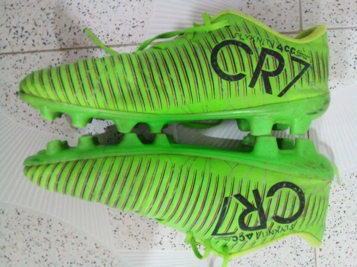 کفش چمن|کیف، کفش، کمربند|جوانرود, |دیوار