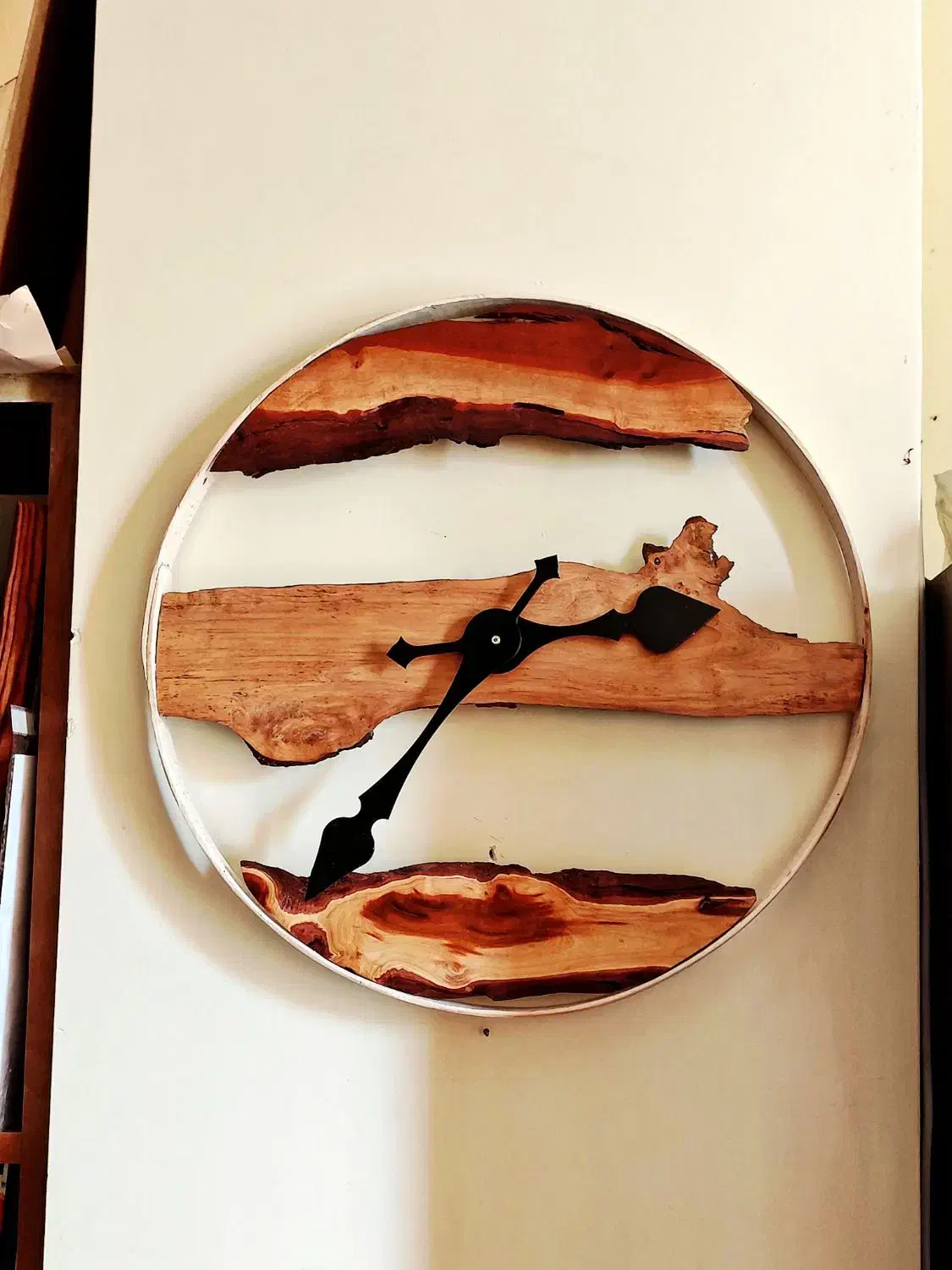 ساعت چوبی روستیک و تابلو های معرق|ساعت دیواری و تزئینی|کرج, فاز ۳ گوهردشت|دیوار