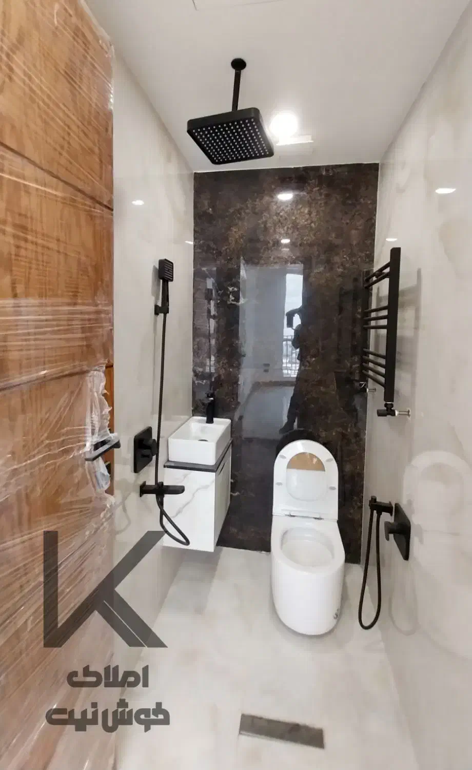 توانیر ۱۳۵ متر نوساز سوپر لوکس (آفتاب گیر بی نظیر)