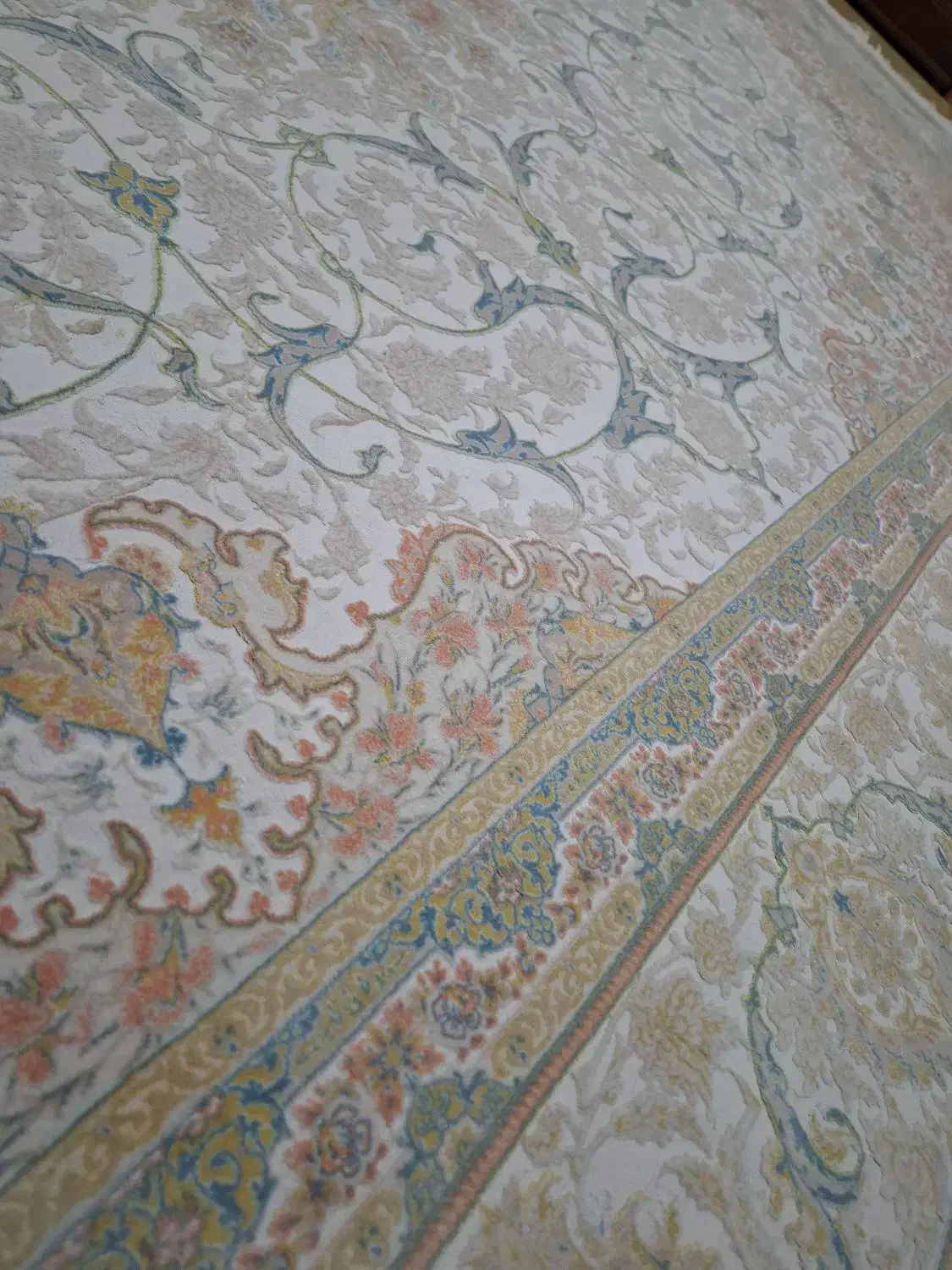 ۲عدد فرش ۹ متری ۱۲۰۰ شانه ابریشم دستباف گونه|فرش|میاندوآب, |دیوار