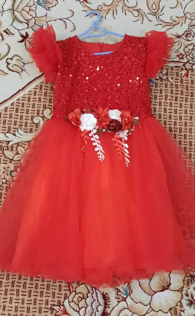 لباس مجلسی و شومیز مناسب سن ۴تا۸سال|کفش و لباس بچه|یزد, |دیوار