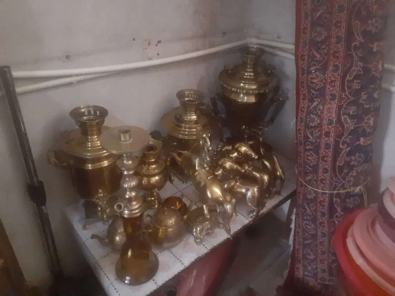 سماور قدیمی|کلکسیون اشیاء عتیقه|مراغه, |دیوار