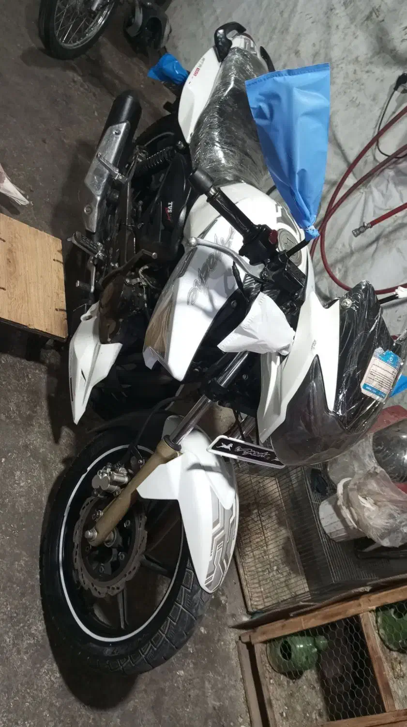 آپاچی ۸۸ نیو فیس|موتورسیکلت|نسیم‌شهر, |دیوار