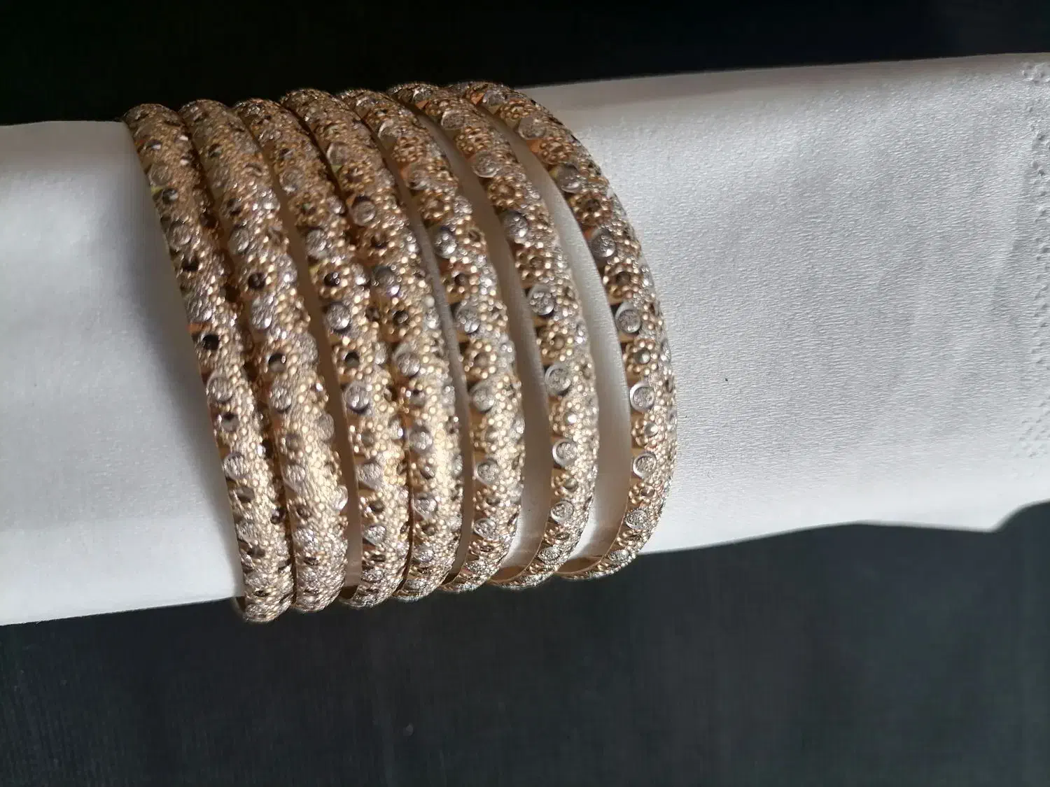 طلا النگو..|جواهرات|نیشابور, فردوس شمالی|دیوار