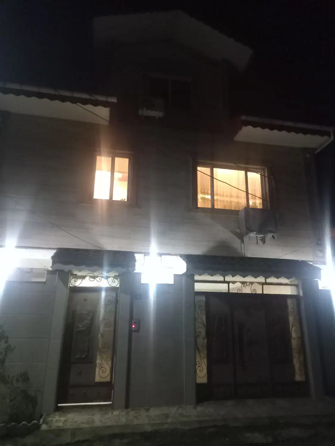 ویلا ۱۰۰ متری با پارکینگ بزرگ|اجارهٔ خانه و ویلا|لاهیجان, لیل|دیوار