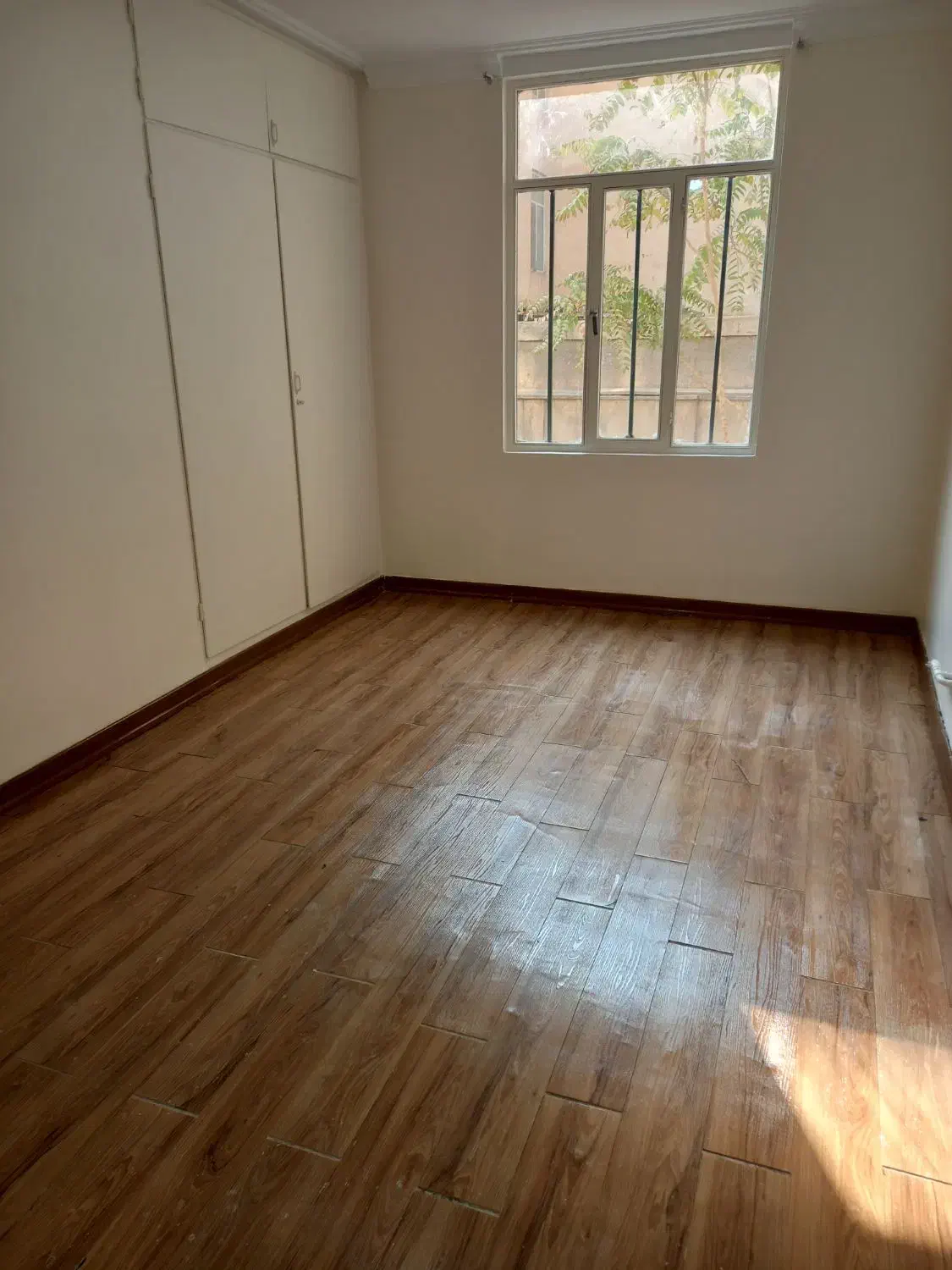 آپارتمان ۹۰ متری