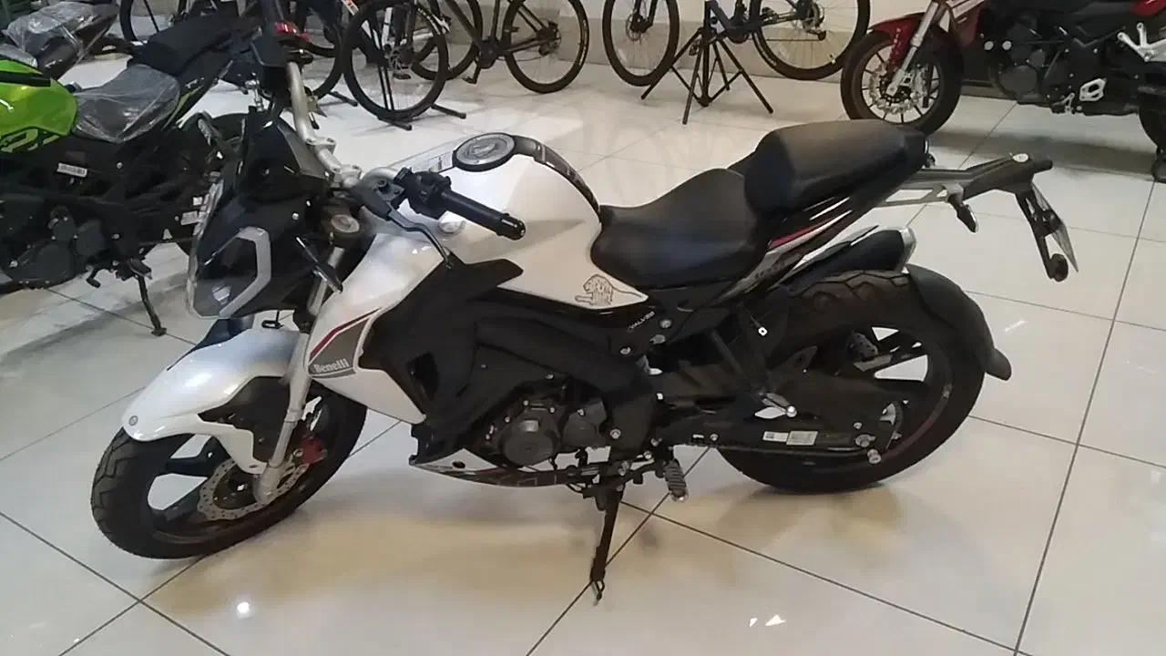 بنلی 180s|موتورسیکلت|رباطکریم, رباطکریم|دیوار