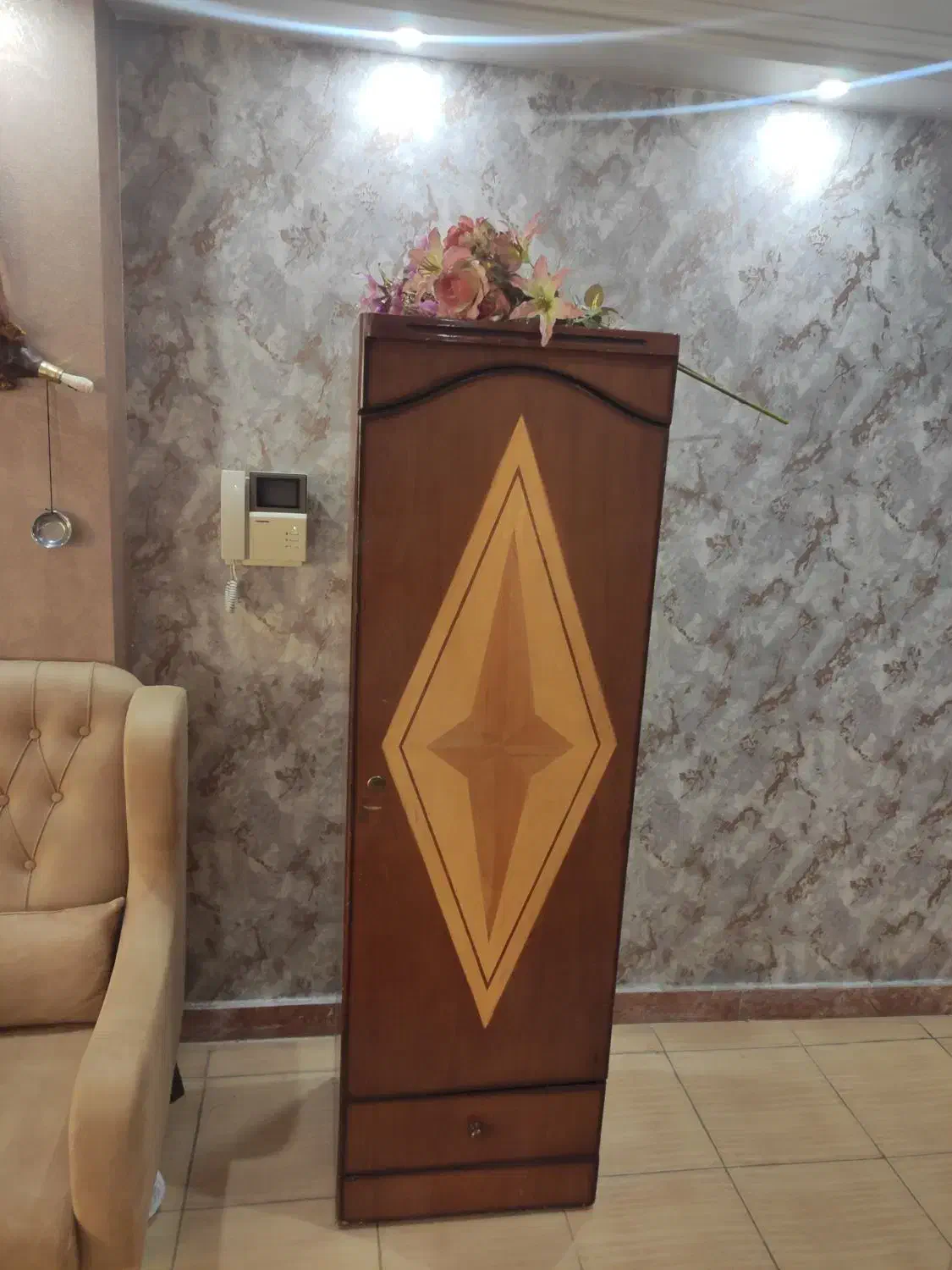 کمد چوبی|جاکفشی، کمد، دراور|رشت, استقامت ۱|دیوار