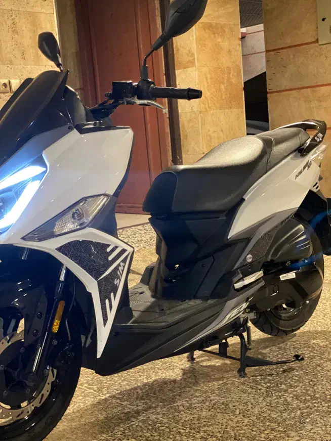 گلگسی j200|موتورسیکلت|شیراز, زند|دیوار