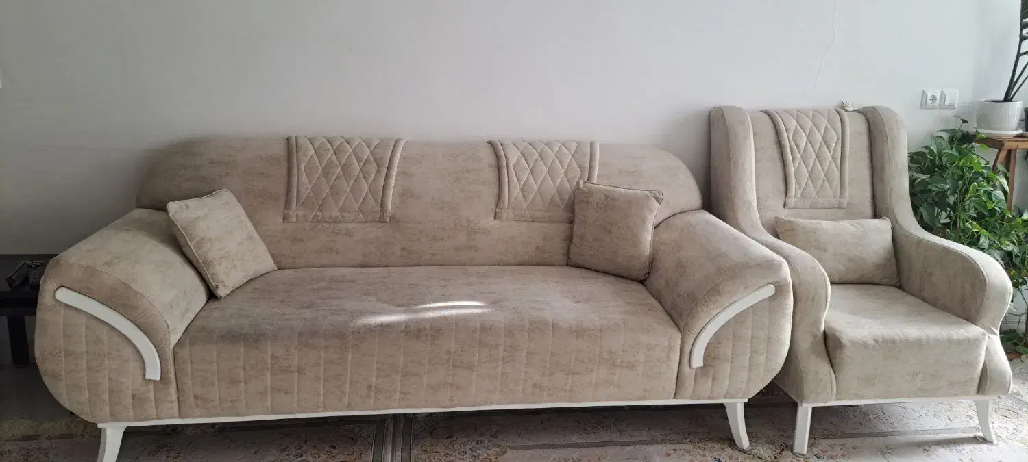 مبل ۸ نفره|مبلمان خانگی و میز عسلی|مرودشت, فاز اول شهرک فرهنگیان|دیوار