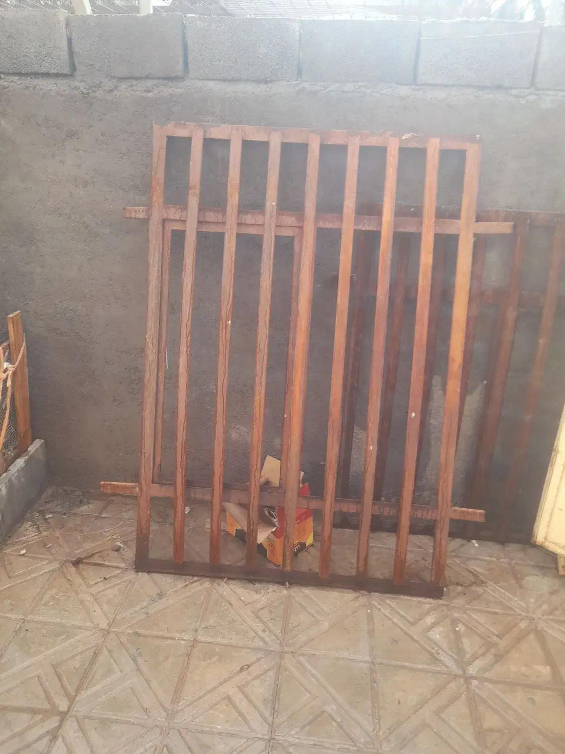 در و پنجره|مصالح و تجهیزات ساختمان|بم, |دیوار