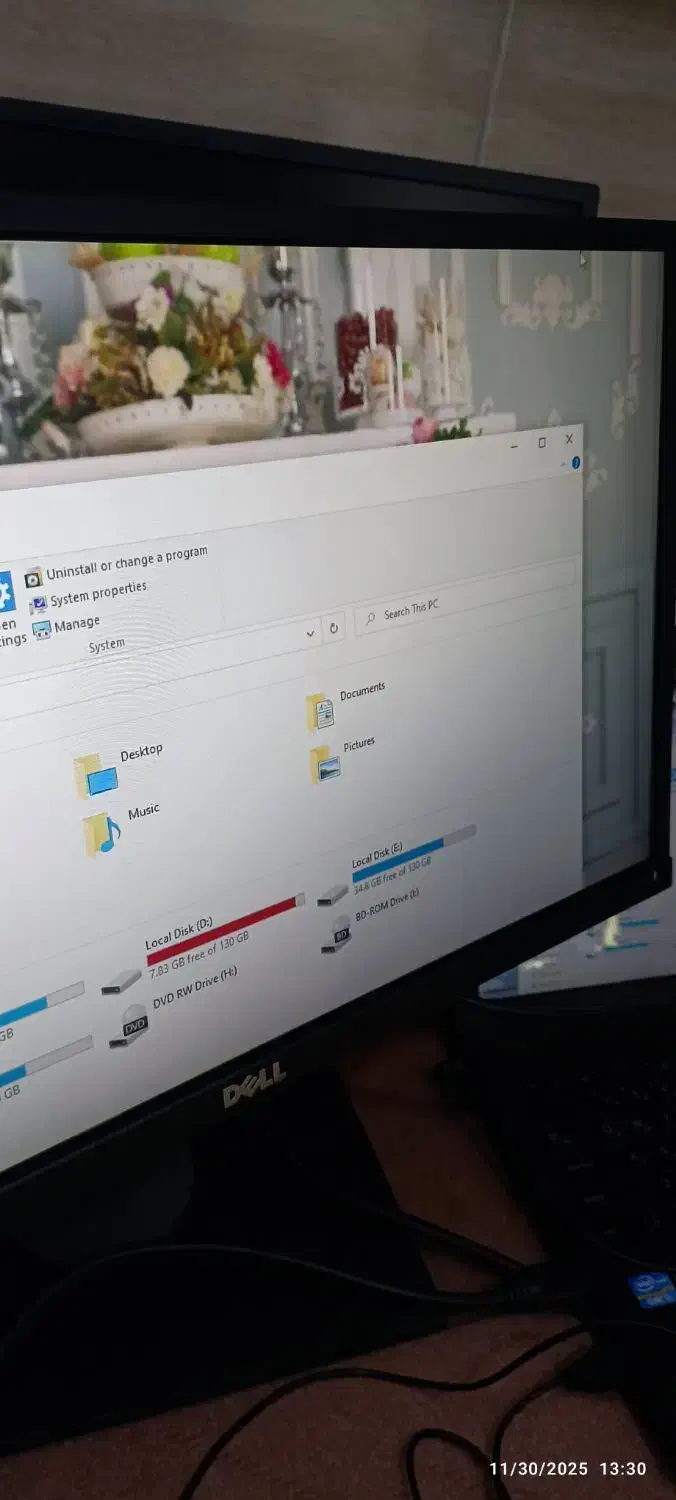 مانیتور 22 Full hp دل|قطعات و لوازم جانبی رایانه|اسلام‌شهر, شهرک سعیدیه|دیوار
