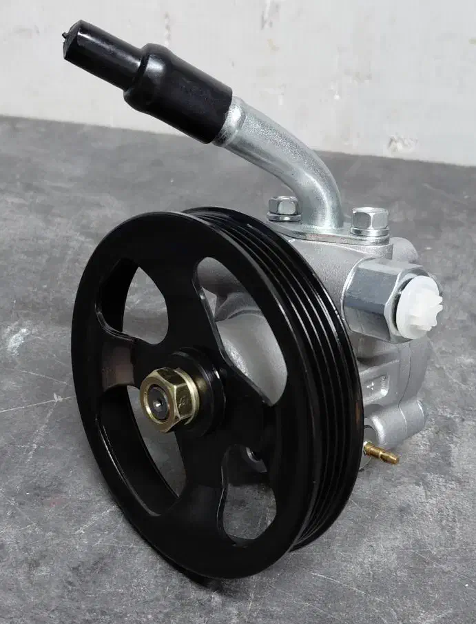 پمپ هیدرولیک مزدا۳نیو/ مزدا۳ / مزدا۳۲۳ / مزدا۲|قطعات یدکی و لوازم جانبی|تهران, پامنار|دیوار