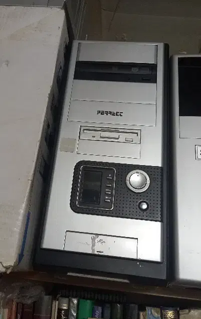 ضایعات کامپیوتر|رایانه رومیزی|تهران, هلال احمر|دیوار