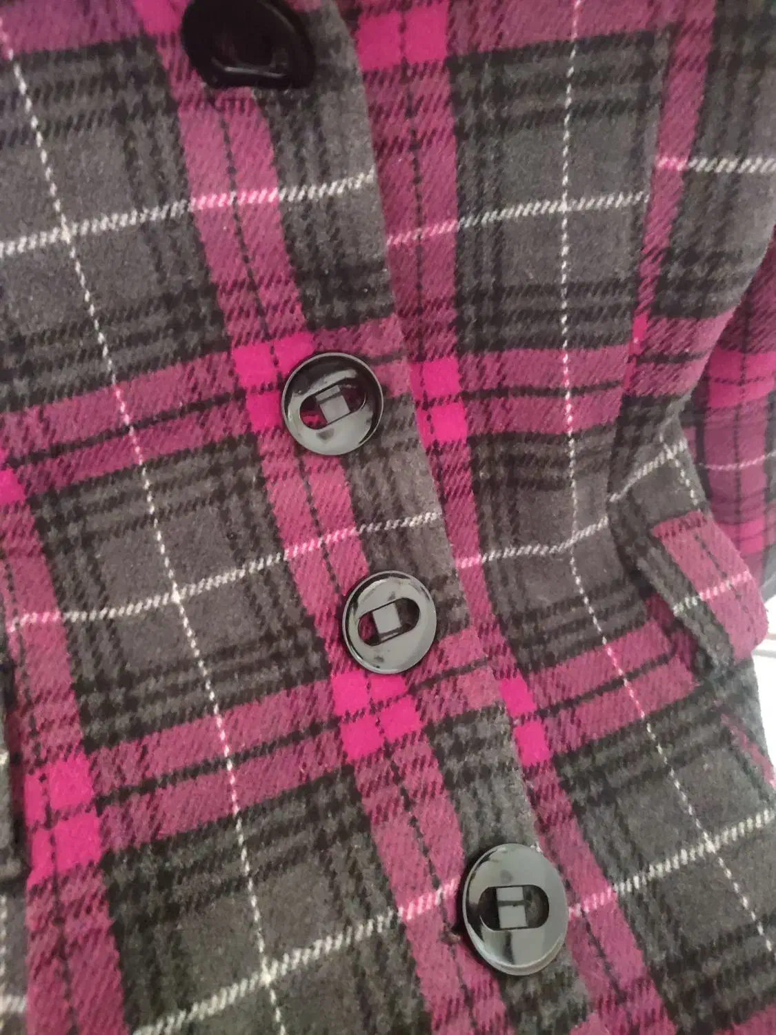 پالتو|لباس|بیرجند, |دیوار