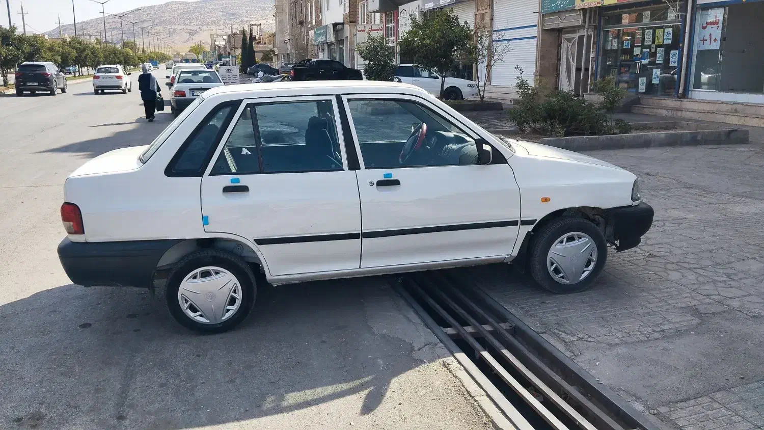 پراید ۱۳۱ مدل ۹۲ دوگانه دست بدون رنگ|خودرو سواری و وانت|گیلان غرب, |دیوار