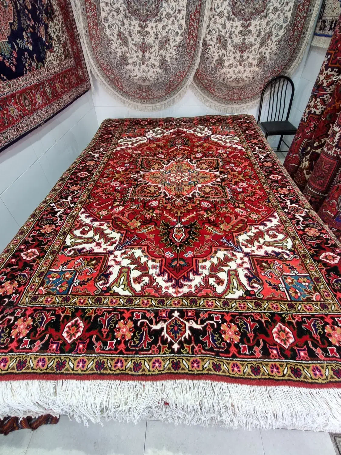 جفت شش متری کلوانق|فرش|مراغه, |دیوار