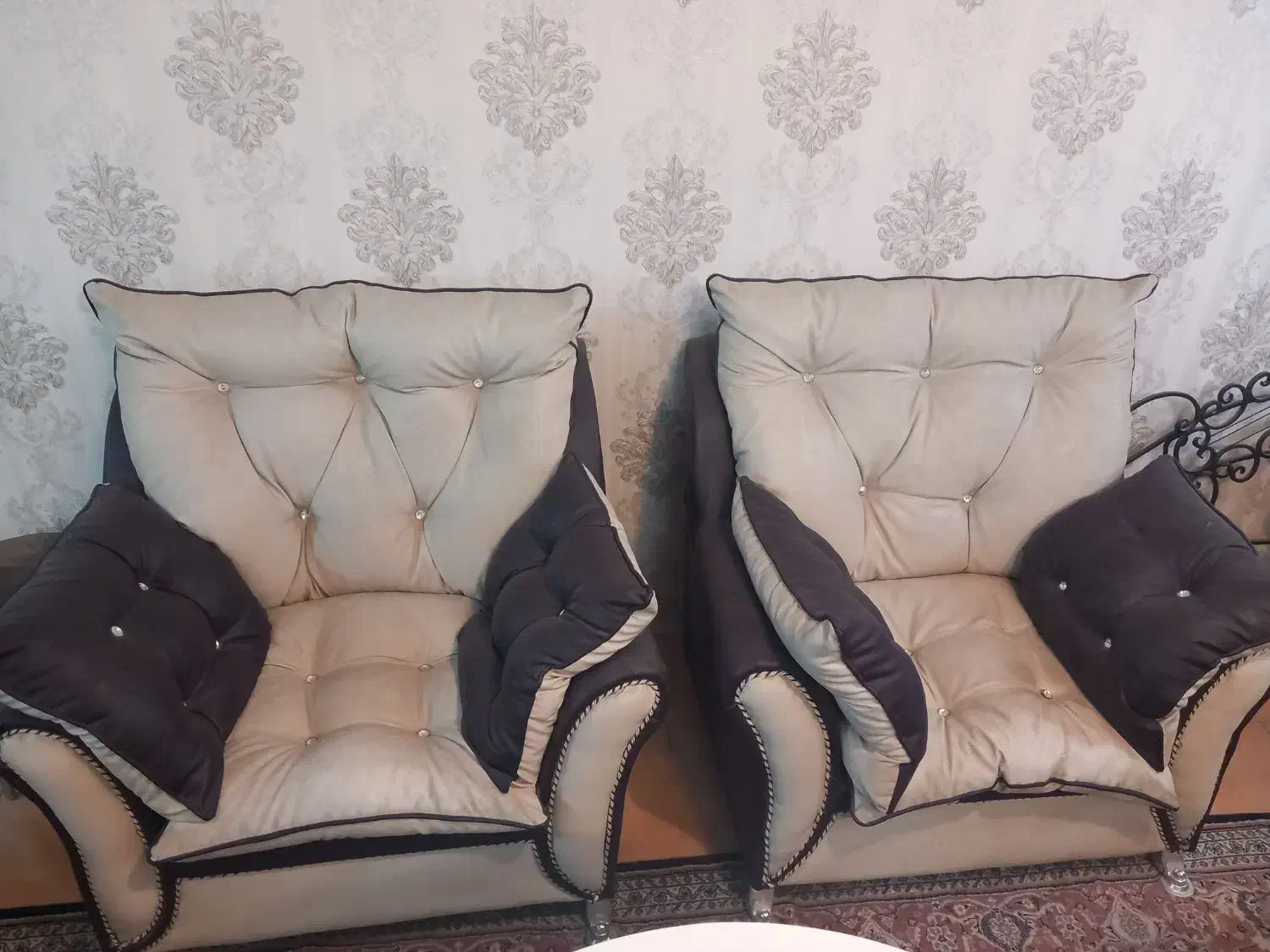 مبل ۷ نفره چرم سالم زیر قیمت|مبلمان خانگی و میز عسلی|فردیس, قریشی|دیوار