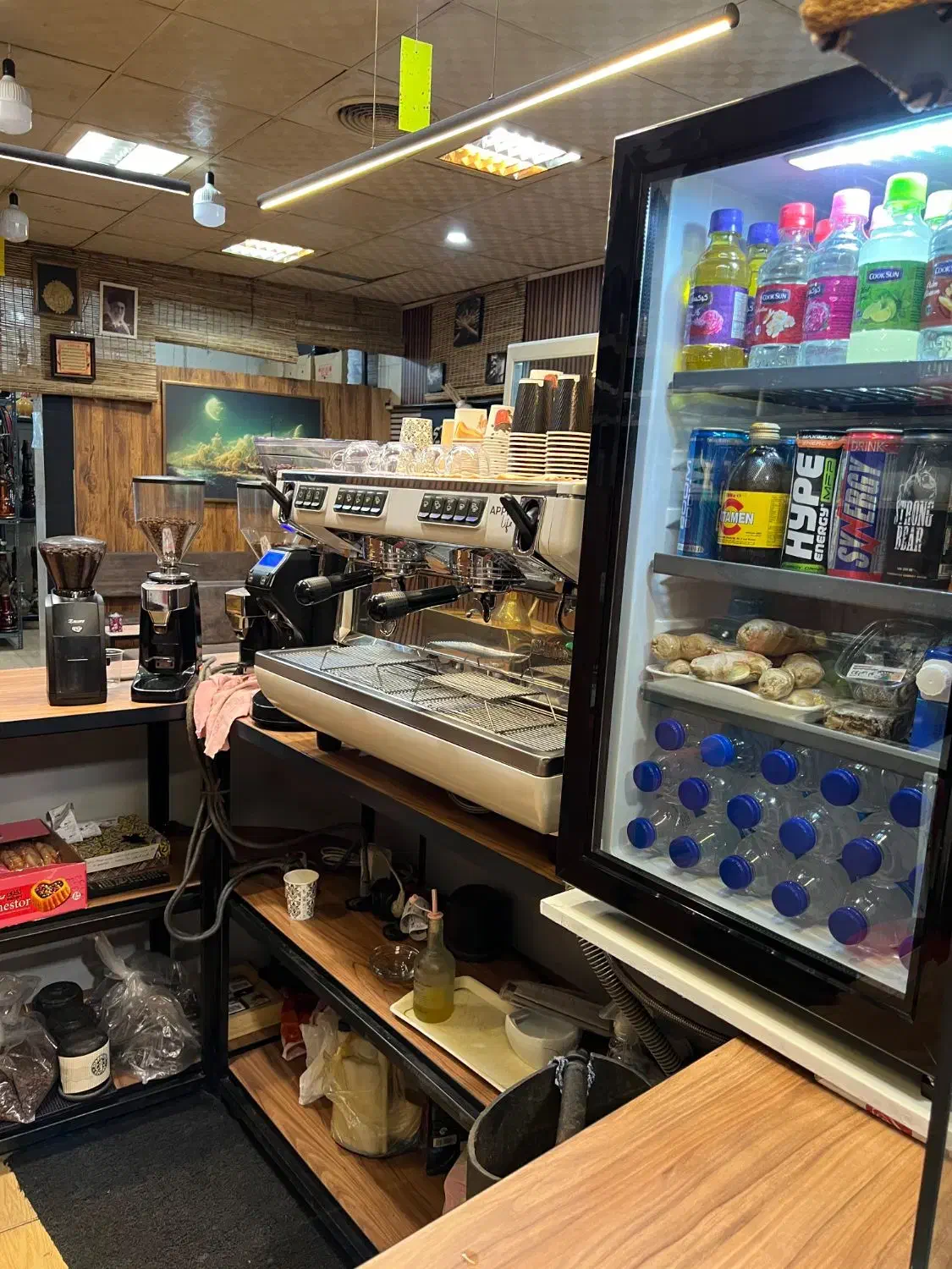 واگذاری کافه قهوه خانه|اجارهٔ مغازه و غرفه|شیراز, فخرآباد (دروازه کازرون)|دیوار