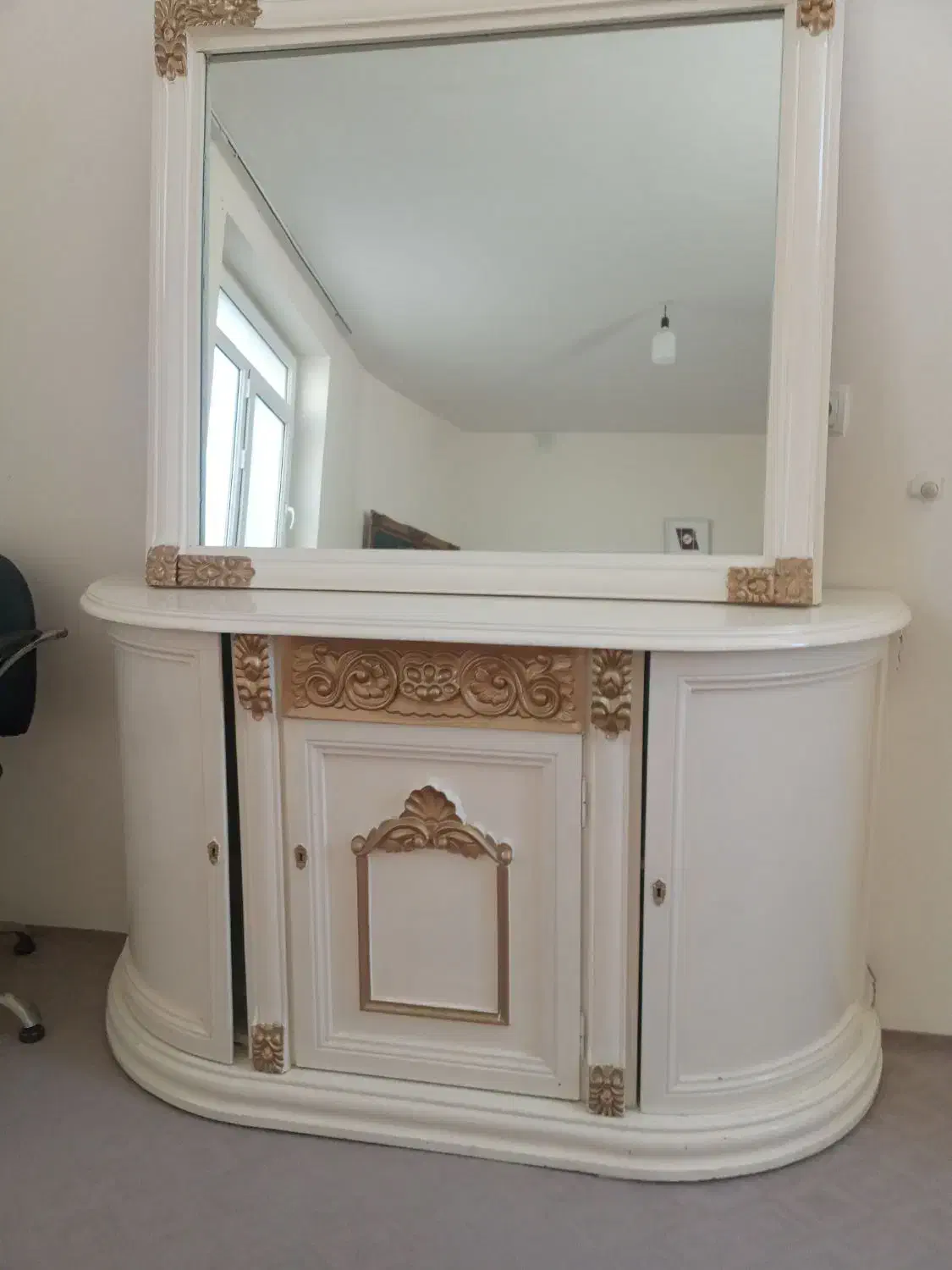 کنسول واییه|بوفه، ویترین، کنسول|زنجان, |دیوار