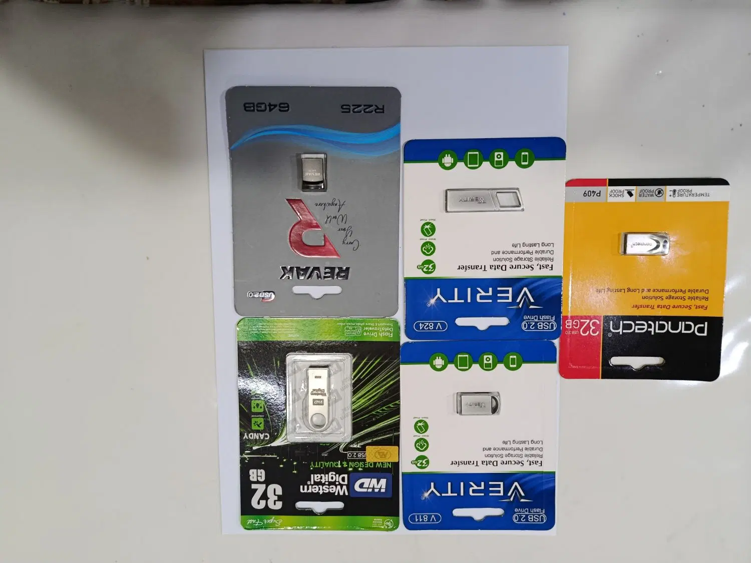 فروش فلش مموری گارانتی دار نسخه USB2.0|قطعات و لوازم جانبی رایانه|اهواز, نبوت|دیوار