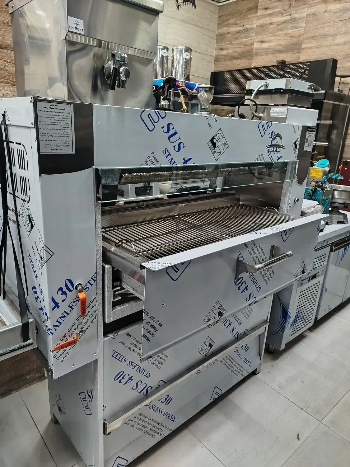 کبابپز تابشی دنده ای و باربیکیو|کافیشاپ و رستوران|دوگنبدان, |دیوار