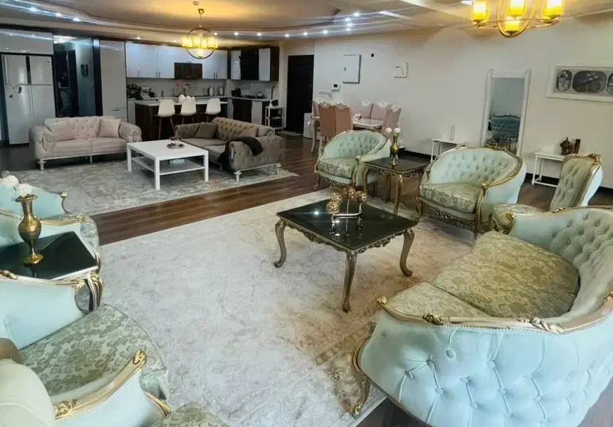 فروش مبل فرانسوی ورق طلا و جلو مبلی و عسلی|مبلمان خانگی و میز عسلی|اهواز, کیانپارس |دیوار