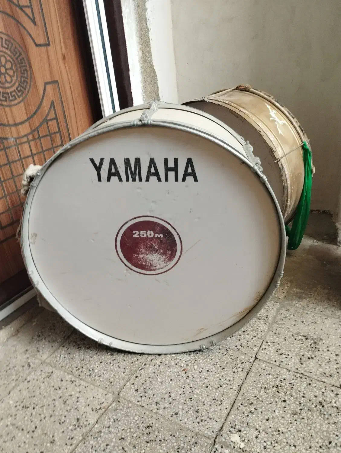 طبل|درام و پرکاشن|بروجرد, |دیوار