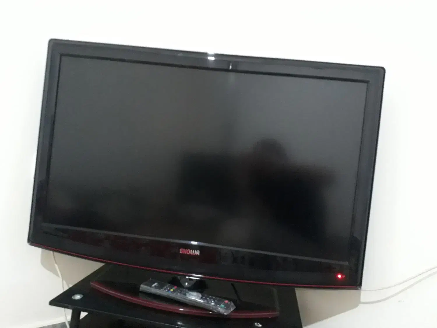 فروش ی دستگاه تلوزیون ۳۷ اینج|تلویزیون و پروژکتور|نورآباد, |دیوار